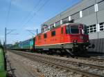 Re 4/4 II 11197 mit IR nach Zofingen am 26.04.2008 bei Lausen.