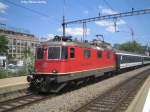 Re 4/4'' 11181 mit IR nach Basel am 20.6.08 in Zrich HB.