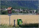 Ein Rheintalexpress auf dem Weg nach Chur bei Zizers.