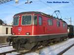 Re 4/4 II 11118 in Wil, fr den Einschaltzug, nach Zrich, am 15.02.09 in Wil SG