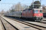 Pendelzug mit Re 4/4 11124 abgestellt am Samstag 28.02.2009 in Payerne.