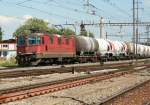 SBB Re 4_4 11243 am 27.8.2008 bei der Durchfahrt durch Pratteln(BL).