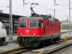 SBB - Re 4/4 11212 bei Rangierfahrt im Bahnhof Basel SBB am 28.06.2009