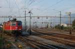 Re 4/4 11284 mit Postzug am 01.10.2009 in Biel RB