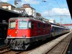 SBB - Re 4/4 11126 mit Regio im Bahnhof Neuchatel am 15.08.2009