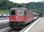 SBB - Re 4/4 11182 vor Schnellzug nach Zrich im Bahnhof Ziegelbrcke am 19.07.2009