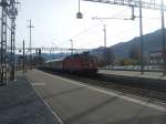 aus sterreich - versptet: Am Freitag, dem 13.11.09 trifft die Re 4/4  11211 mit einem EC nach Zrich HB in Sargans ein.