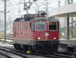 SBB - Re 4/4 11322 Rangierfahrt im Bahnhof Basel Bad Bhf am 19.03.2010