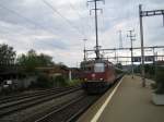 Die Re 4/4'' 11145 kam am 1.7.05 mit der S19073 aus Zrich Hardbrcke in der Endstation Oberwinterthur an.