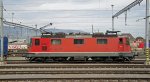 Re 4/4  11287 wartet am 07.04.10 in Yverdon auf die Abfahrt.