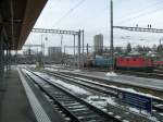 Blick in die gut gefllte Abstellgruppe des Bahnhofes Bern am 6.1.