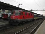 Re 4/4 II 11219 mit Regio (mit BDt) 6864 in Solothurn, 22.02.2011.