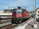 SBB - Re 4/4 11189 bei der durchfahrt im Bahnhof Lenzburg am 23.05.2011