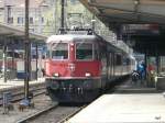 SBB - Re 4/4 11154 vor IR im Bahnhof Bellinzon am 18.09.2012