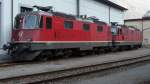 Re 4/4-Prchen 11162 und 11366 im Depot Erstfeld, 1.10.2011.