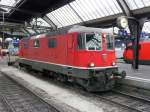 SBB - Re 4/4  11145 im Hauptbahnhof Zrich am 04.12.2012