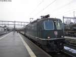 Re 4/4'' 11161 am 10.12.12 in Morges als IR 1715 nach Brig.