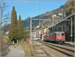 Zwei Re 4/4 II bei Veytaux Chillon auf dem Weg Richtung Wallis um dort einen Gterzug abzuholen.