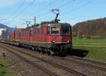 SBB: Am Sonntag den 14. April 2013 waren die durch SBB Cargo befrdeten Gterzge auf dem Streckenabschnitt Olten - Bern gegenber den BLS Cargo- und Crossrailtraktionen in der Minderzahl. Dennoch konnte mit etwas Fotografenglck die Re 10/10 mit der Re 420 11339 bei Herzogenbuchsee im Bilde festgehalten werden.
Foto: Walter Ruetsch