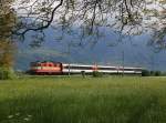 Die Re 4/4 11108 mit einem Reintalexpress am 09.05.2013 unterwegs bei Rfis-Burgerau.