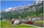 Re 4/4 II mir IR 1769 nach Chur in Walenstadt, (28.05.2013)