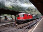 Dies zeigt eine RE4/4 im Bahnhof Gschenen