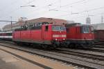 SBB/DB: Die DB 181-207 (Ffm-Griesheim) und die SBB Re 4/4 11151 warten am 24.