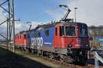 Re 420 304-1 und Re 4/4 II 11278 am Güterbahnhof Muttenz.