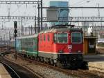 SBB - Re 4/4  11121 bei verlassen des HB Zürich am 01.02.2014