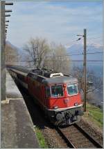 Die SBB Re 4/4 II 11139 erreicht in Kürze mit ihrem IR 2169 Basel - Locarno sein Ziel.
18. März 2014   