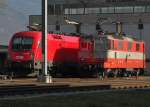 1016 031 und Re 4/4 II 11109 am 16.03.2014 in Buchs (SG).