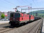 SBB - Re 4/4 11267 + Re 4/4 vor Güterzug bei der durchfahrt in Sissach am 05.05.2014