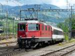 SBB - Re 4/4 11151 vor IR bei der einfahrt im Bahnhof Arth-Goldau am 29.05.2014