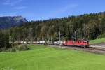 Re 4/4 11322 und Re 6/6 11676 mit Klv Zug am 14.10.2014 bei Arth Goldau.