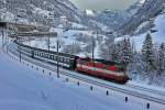 Die Re 4/4 II 11109 fährt morgens mit einem Ic von Basel SBB nach Locarno.Bild Wassen vom 3.2.2015