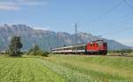 Re4/4'' 11149 mit RE3821 am 18.05.2013 bei Sevelen