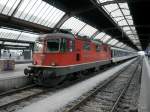 SBB - RE 4/4 11196 mit Ersatz RE Bern - Zürich im HB Zürich am 31.01.2015