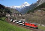 11118 mit dem IR 2327 (Basel SBB-Locarno) bei Gurtnellen 9.4.15