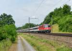 Re 4/4 11200 mit einem IC am 14.06.2014 bei Mellingen.