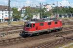 Kurzer Kontrollblick aus der  SBB Re4/4 II 11302 bevor es weitergeht. Singen 05.08.2015