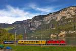 Re 4/4 II 11140 1.Serie fährt mit dem SBB Messzug in Mühlehorn vorüber.Bild vom 6.10.2015