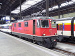 SBB - Re 4/4 11153 im Bahnhof Basel SBB am 23.04.2016