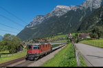 Am 25. August 2016 fährt Re 4/4 II 11195 mit einem IR bei Silenen in Richtung Locarno.