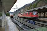 Die beiden Re 4/4 II, 420 125-7 und 420 109-1, sowie der RABe 523 031 abgestellt in Vallorbe, 02.03.2017.