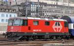 Die Lion Re420 202-4 der SBB, macht in dem neuen Farbkleid eine gute Figur, am 30.