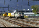 SBB - Re 4/4 420 257 unterwegs bei der durchfahrt in Rupperswil am 06.10.2021