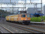 SBB - 420 320 mit Postgüterzug bei durchfahrt in Rupperswil am 06.10.2021