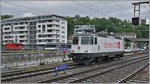 Die SBB Re 4/4 II  Erstfeld  (Re 420 268-5) in Vevey.