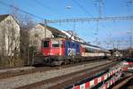 Umleitung der Flughafenlinie: SBB Re 421 383-1 unterwegs am 4.