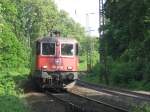 421 385 fhrt am 04.05.07 mit ihrem Gterzug durch den Bonner Hbf.